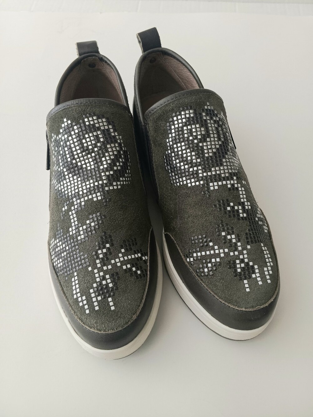 Donald J. Pliner Women's Black Casual Sneakers Size 6M